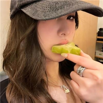 三小一家人